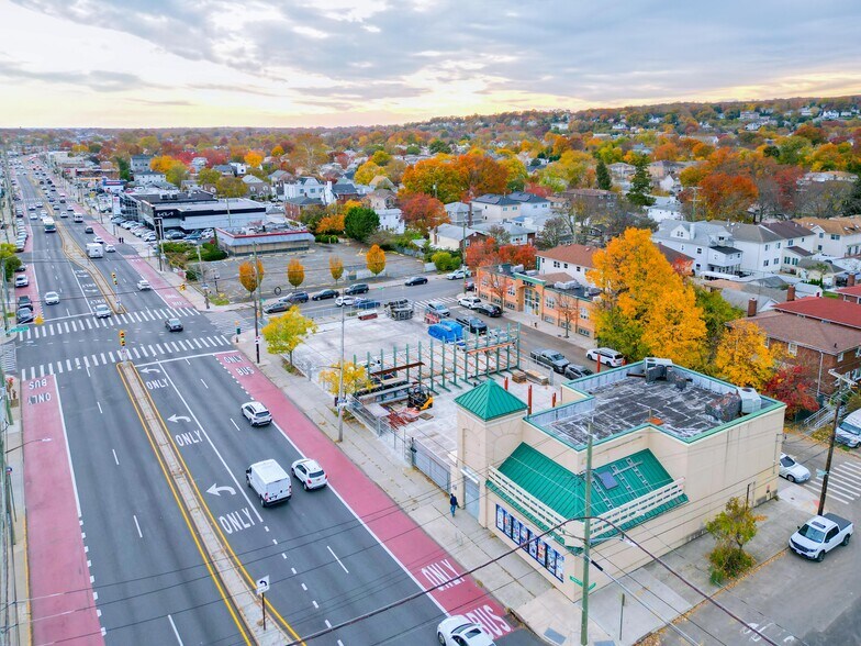 More Photos Of 1525-1535 Hylan Blvd, Staten Island Freestanding For Lease