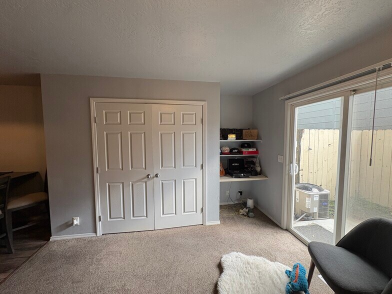 More Photos Of 119 E King St, Meridian Apartments For Sale