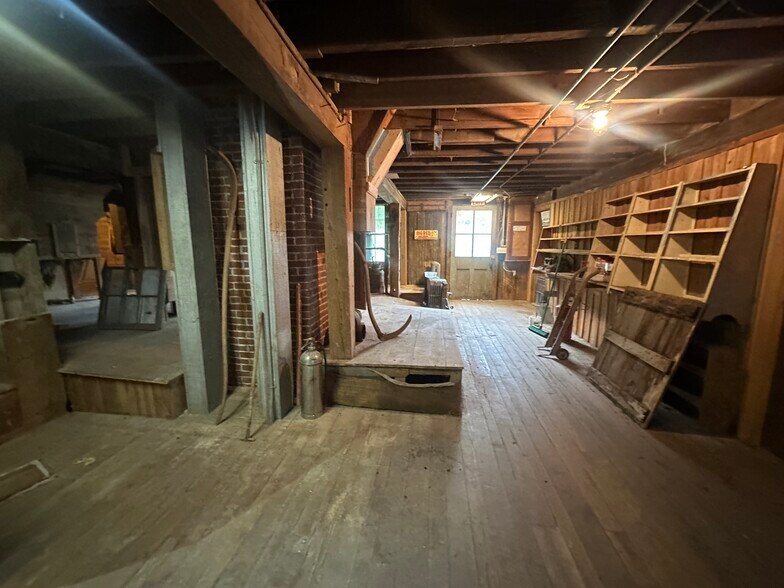 More Photos Of 198 Jackson St, Thompson Land For Sale