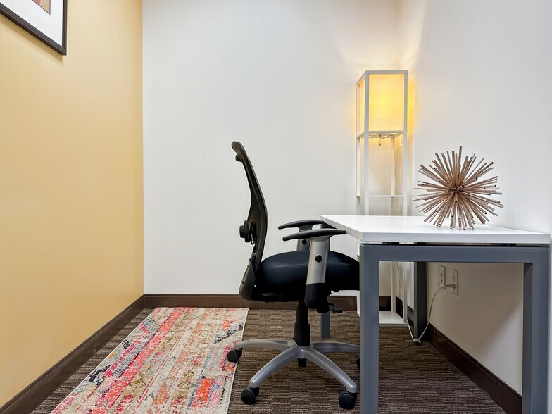 More Photos Of 860 Blue Gentian Rd, Eagan Coworking Space