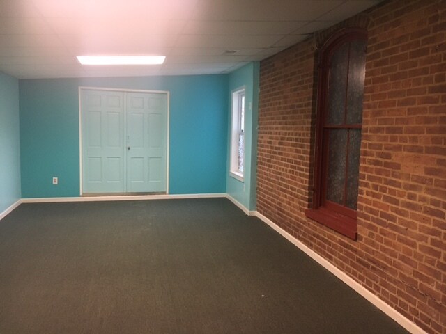 More Photos Of 121-125 N Main St, Woodstock Storefront Retail Residential For Sale