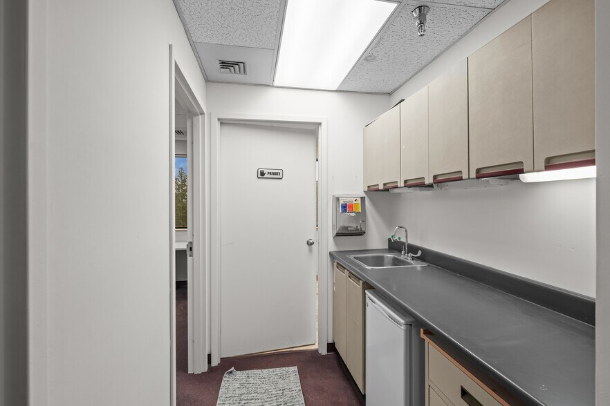 More Photos Of 235 Plain St, Providence Medical For Sale