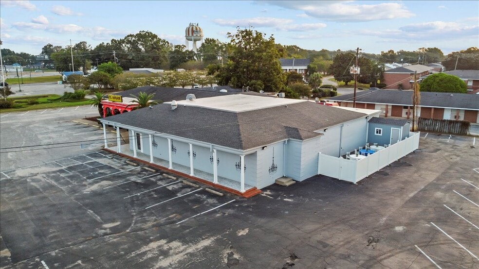 More Photos Of 88 N Daleville Ave, Daleville General Retail For Sale