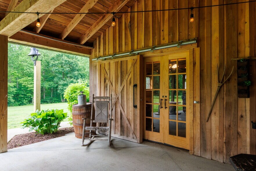 More Photos Of 6863 E Highway 80, Russell Springs Lodge Meeting Hall For Sale