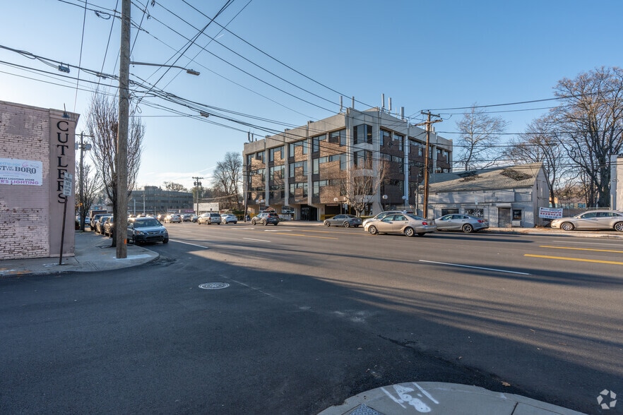 More Photos Of 107 Northern Blvd, Great Neck Medical For Lease