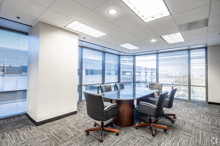 More Photos Of 2425 & 2435 N Central Expy, Richardson Unknown For Lease