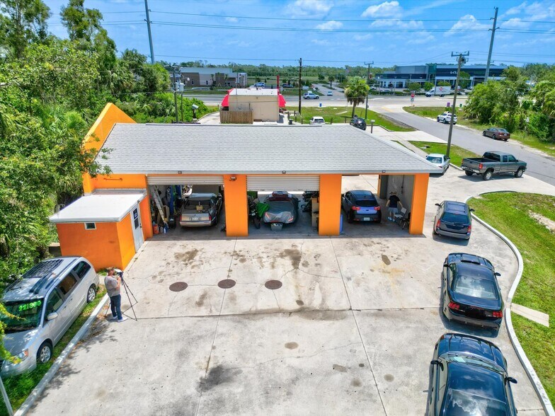 More Photos Of 15182 Dahlgren Ave, Port Charlotte Carwash For Lease
