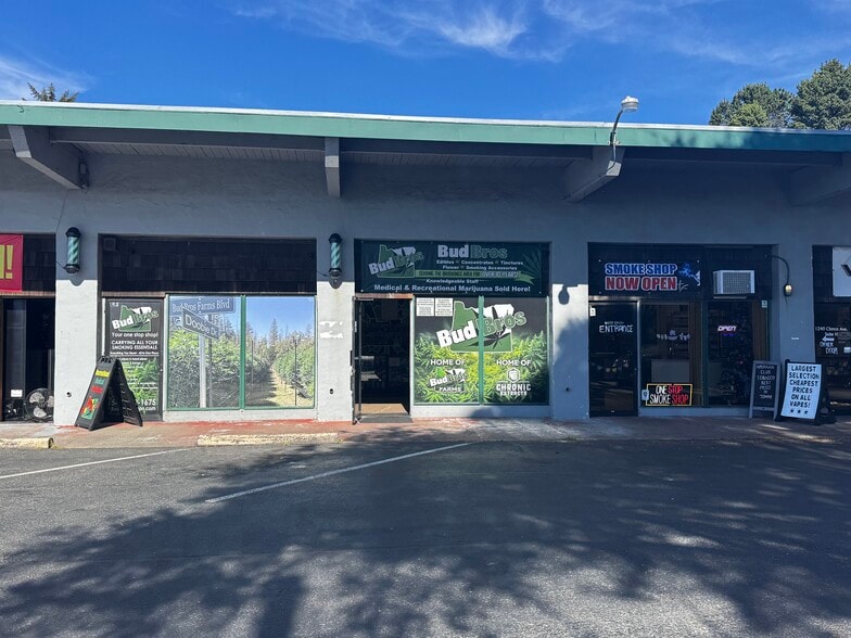 More Photos Of 1240 Chetco Ave, Brookings General Retail For Sale