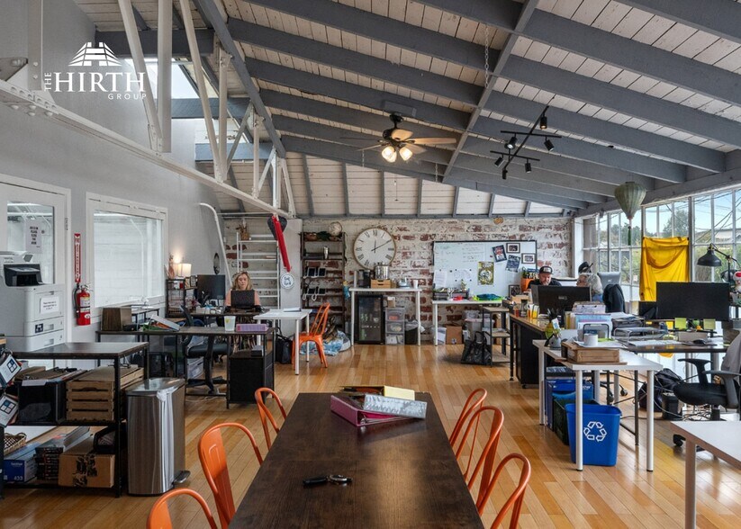 More Photos Of 2321 Filbert St, Oakland Warehouse For Sale