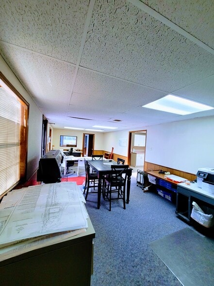 More Photos Of 2614 SW Lee Blvd, Lawton Office For Sale