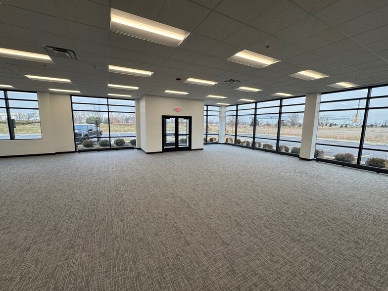 More Photos Of 2800 Ellis Rd, Joliet Distribution For Lease