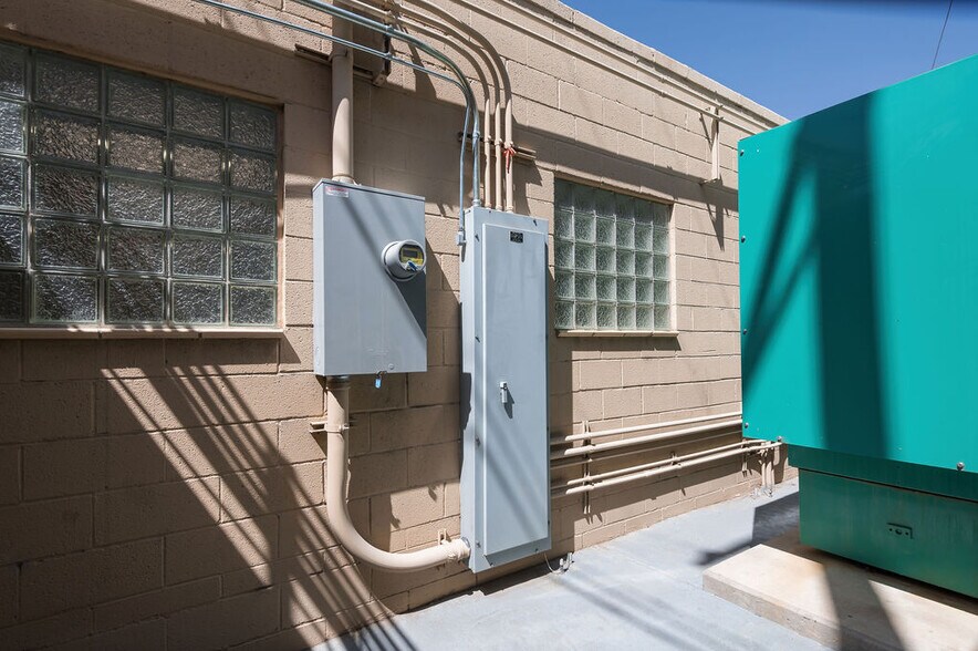 More Photos Of 220-222 W 2nd St, Pueblo Light Manufacturing For Lease