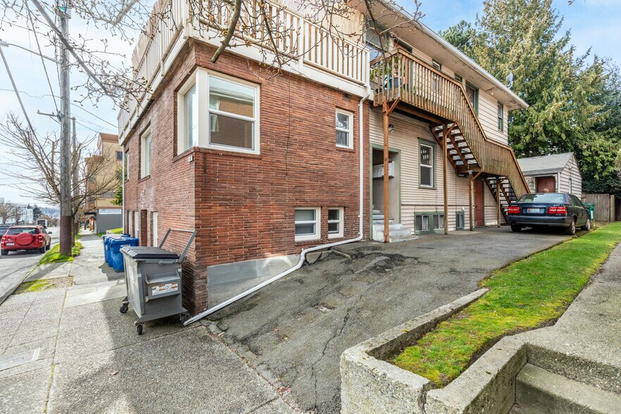 More Photos Of 7329 15th Ave NW, Seattle Apartments For Sale