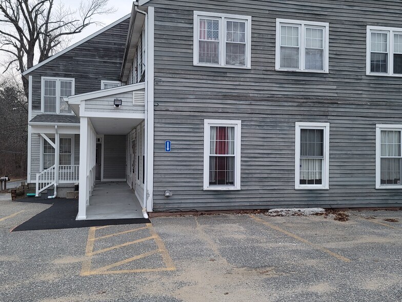 More Photos Of 191 City Depot Rd, Charlton Office For Lease