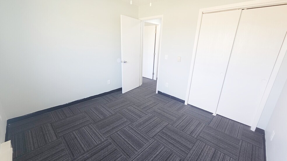 More Photos Of 3315 E 15th St, Des Moines Apartments For Sale