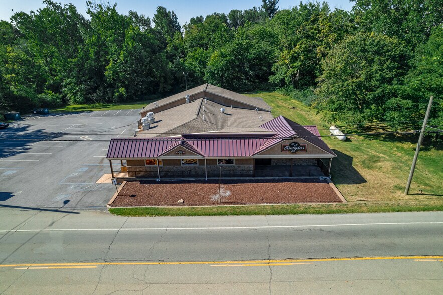 More Photos Of 5626 W Lincoln Hwy, Parkesburg Restaurant For Sale