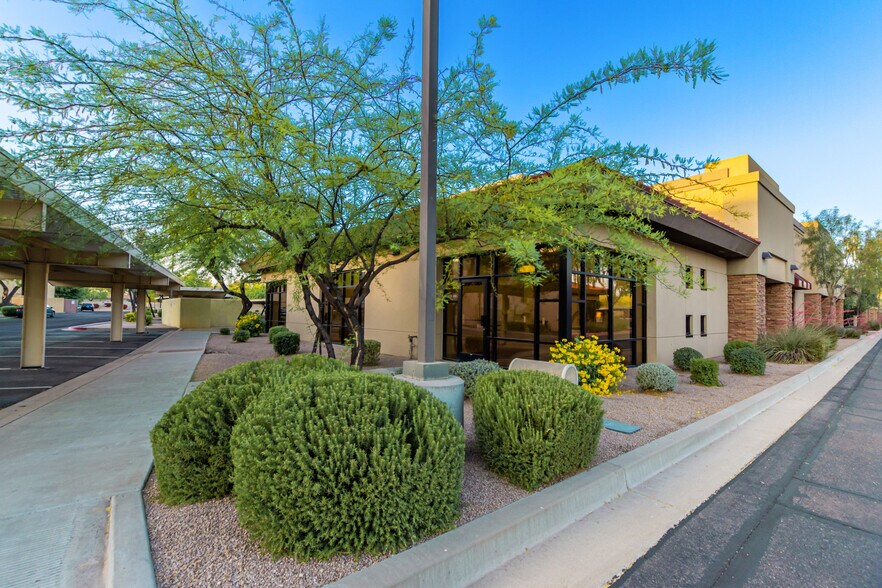 More Photos Of 8165 E Indian Bend Rd, Scottsdale Medical For Lease