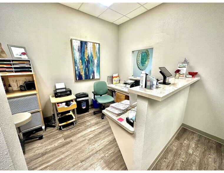 More Photos Of 17200 Highway 3, Webster Office For Sale