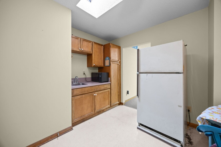 More Photos Of 710 US Highway 52 Highway N, Albemarle Office For Sale