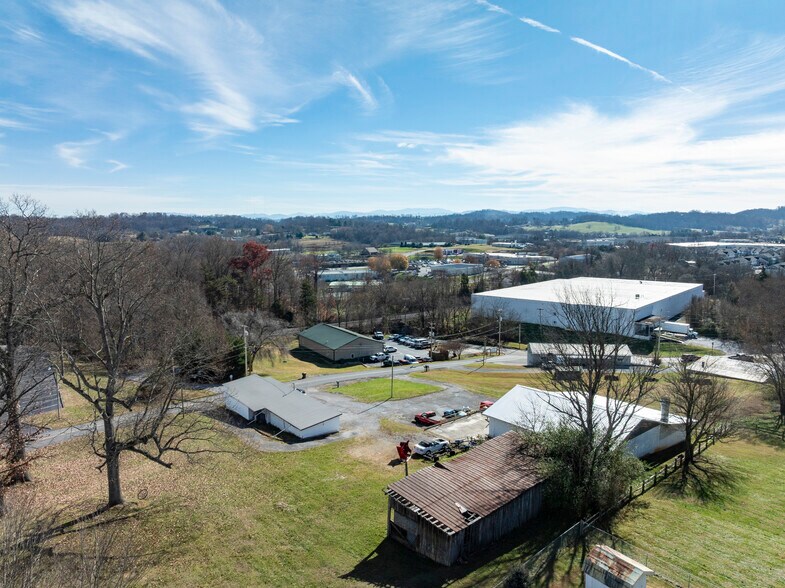 More Photos Of 127 Cherry St, Johnson City Industrial For Sale