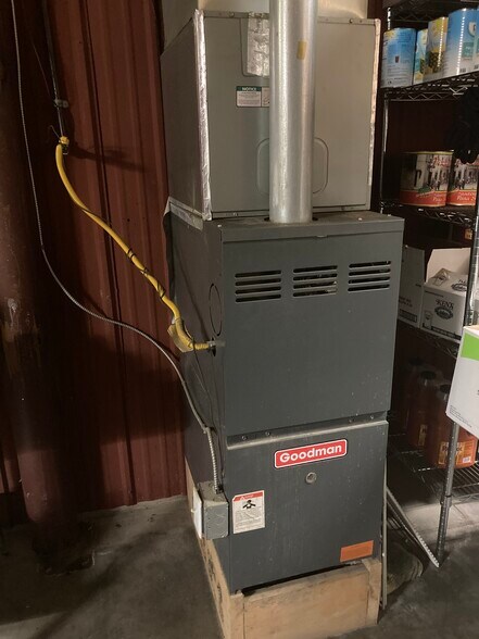 More Photos Of 210 4th St, Burlington Sports And Entertainment For Sale