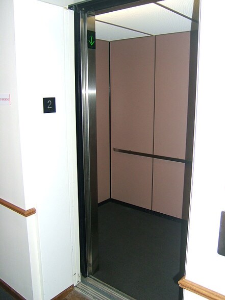 More Photos Of 386 Pennsylvania Ave, Glen Ellyn Medical For Lease