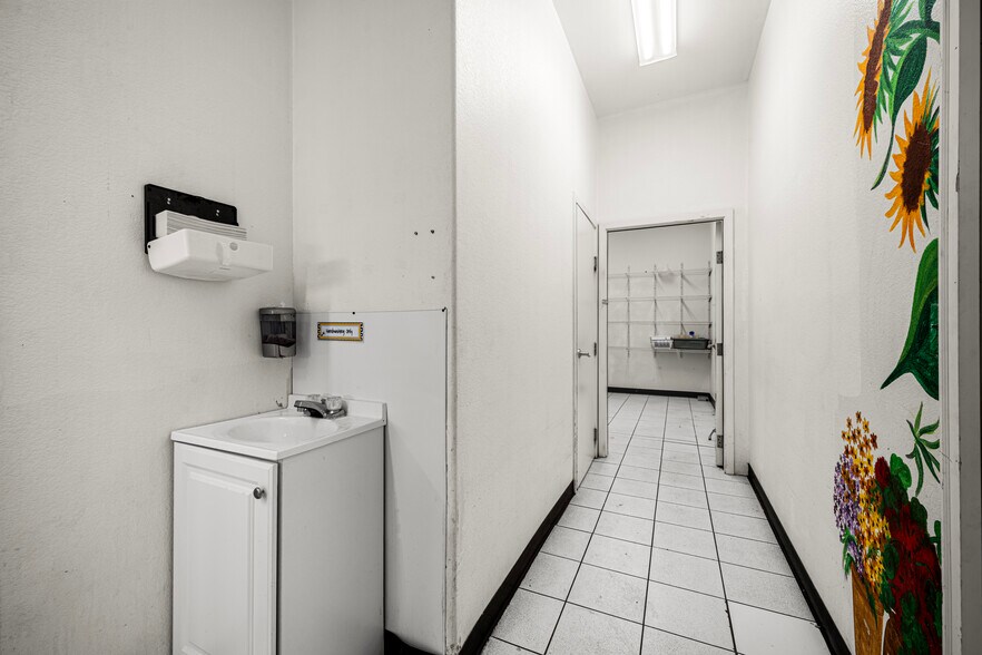 More Photos Of 973 E Spaulding Ave, Pueblo Daycare Center For Lease