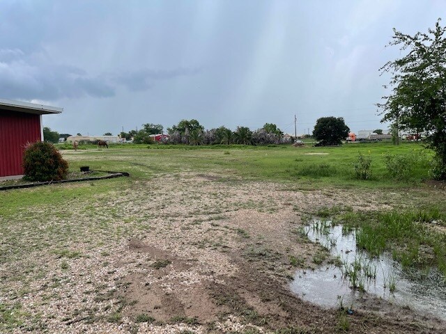 More Photos Of 204 Glen Flora Rd, Eagle Lake Land For Sale