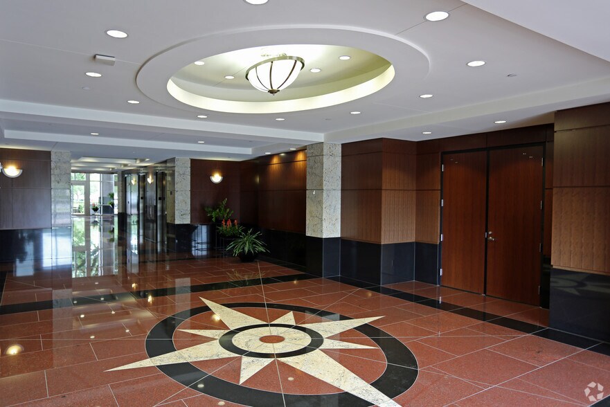 More Photos Of 4301 W Boy Scout Blvd, Tampa Office For Lease