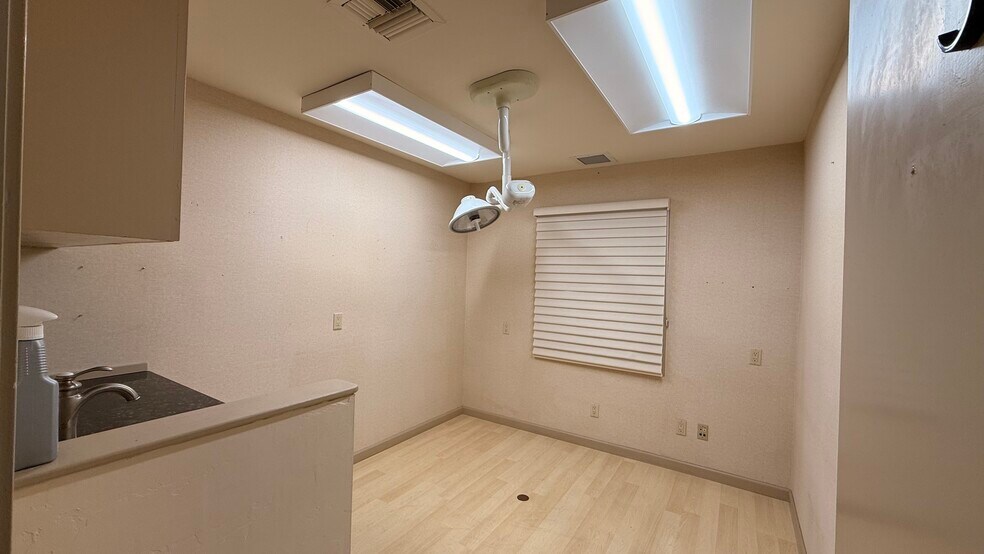 More Photos Of 3311 Mission Dr, Santa Cruz Medical For Sale