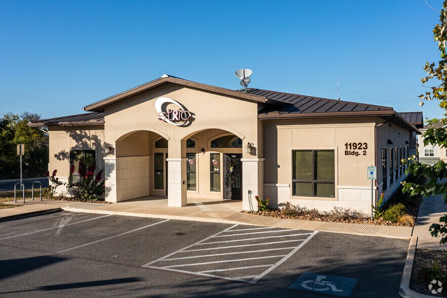 Primary Photo Of 11923 Culebra Rd, San Antonio Medical For Sale