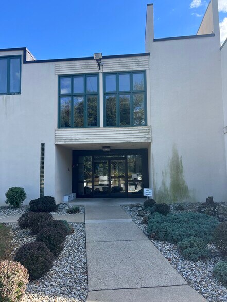 More Photos Of 401-423 Coventry Dr, Phillipsburg Medical For Sale