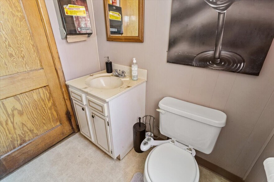More Photos Of 19 N Main St, Tioga Bar For Sale