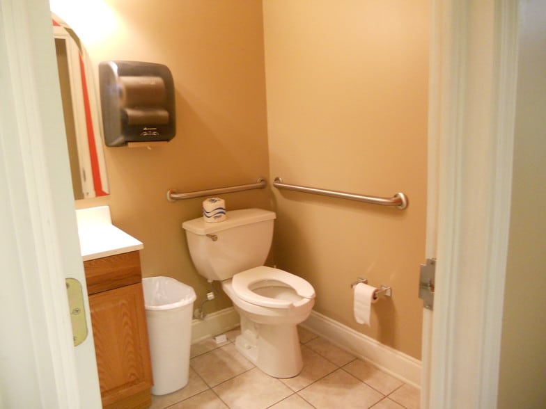 More Photos Of 113 S Perry St, Lawrenceville Office For Lease