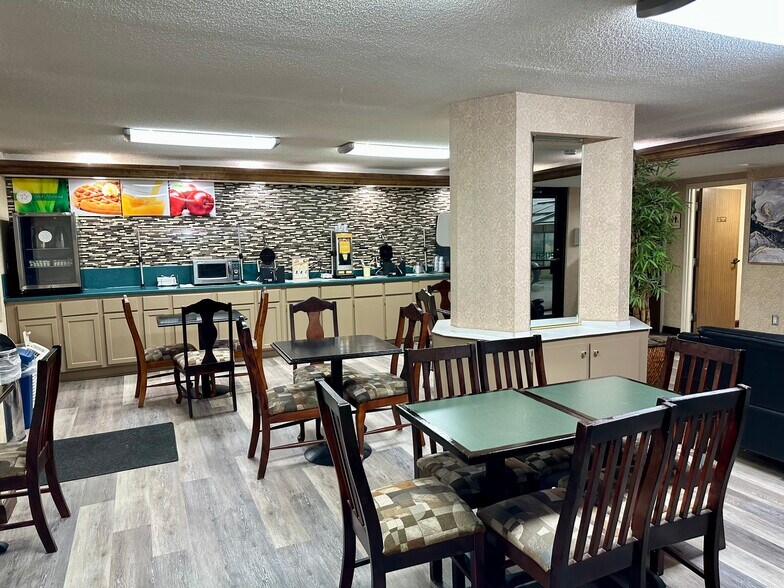 More Photos Of 115 Chapman Rd, Byron Hotel For Sale