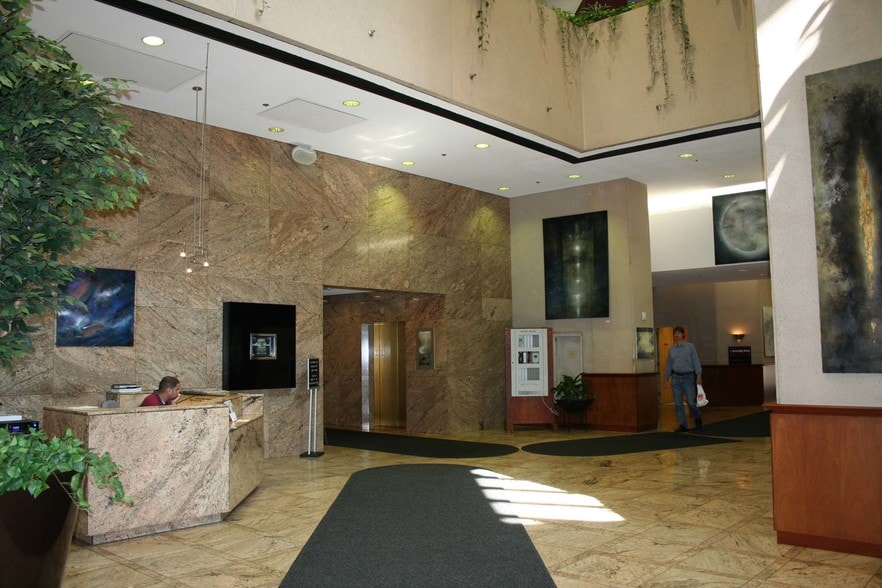 More Photos Of 1350 Main St, Springfield Office For Lease