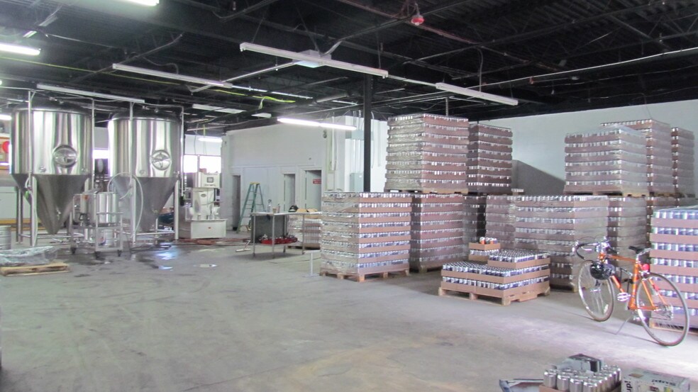 More Photos Of 173 B Norfolk Ave, Boston Warehouse For Lease