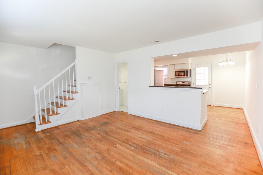 More Photos Of 831 W Ocean View Ave, Norfolk Apartments For Sale