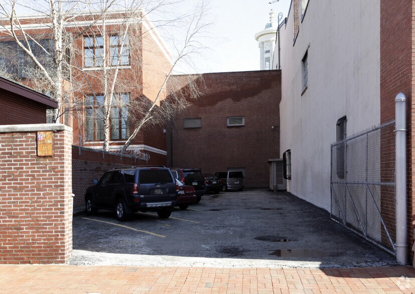 More Photos Of 226 Walnut St, Philadelphia Loft Creative Space For Lease
