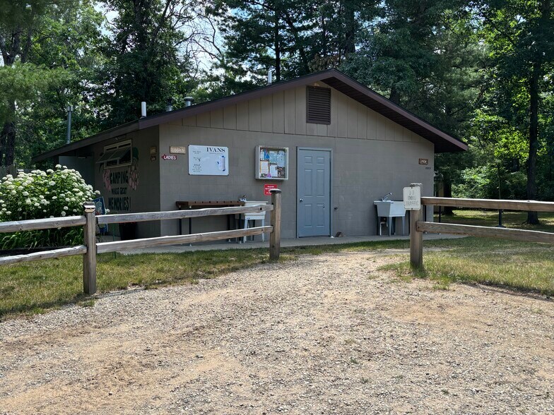 More Photos Of 7332 S M-37, Baldwin Hotel For Sale