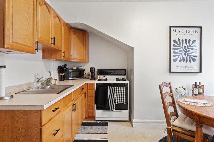 More Photos Of 15 Cassilis ave, Yonkers Apartments For Sale