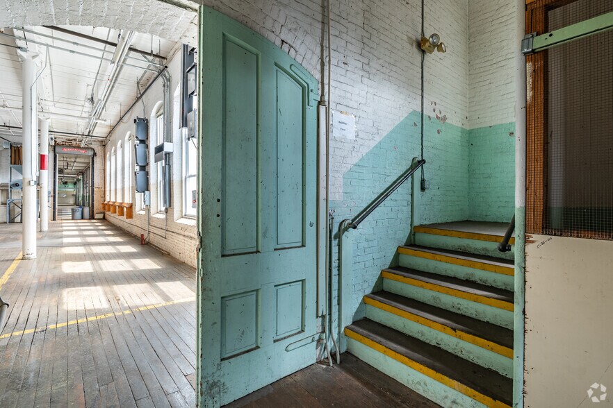 More Photos Of 85 South St, West Warren Manufacturing For Sale