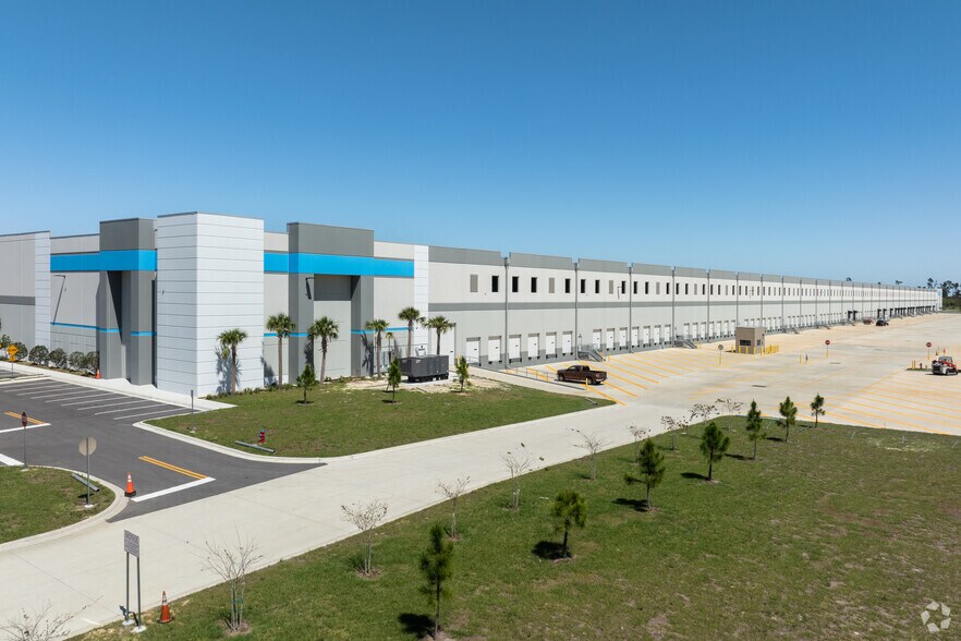 More Photos Of N Normandy Blvd, Deltona Unknown For Lease