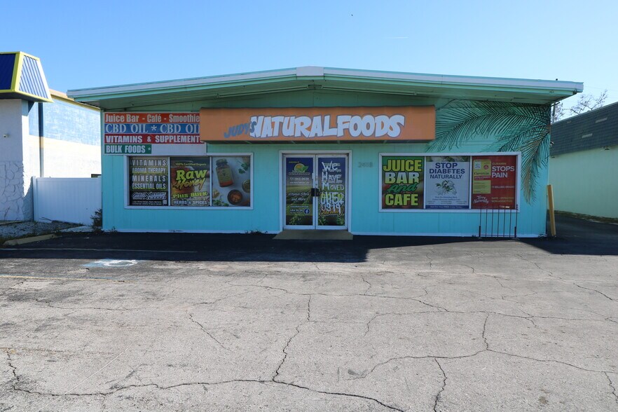 More Photos Of 2418 US Highway 19, Holiday General Retail For Lease