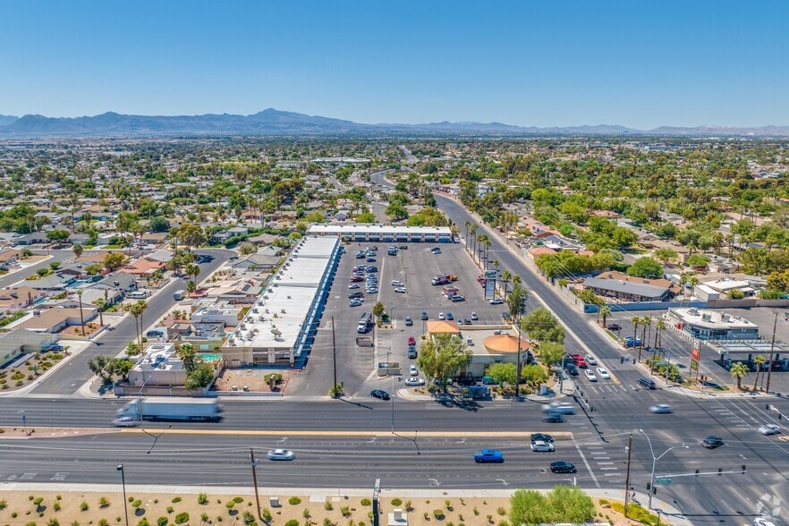 More Photos Of 4130-4180 S Sandhill Rd, Las Vegas Storefront For Lease