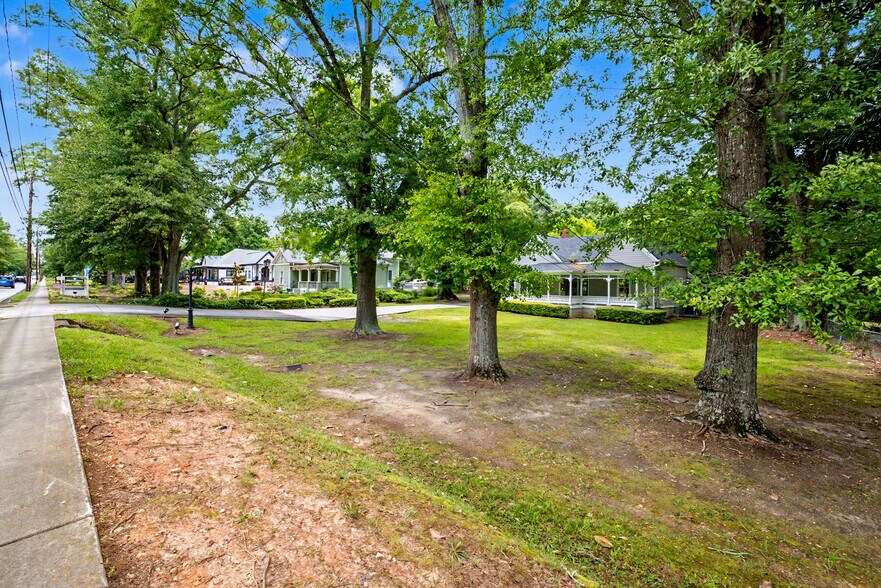 More Photos Of 195 N Jeff Davis Dr, Fayetteville Office Residential For Sale