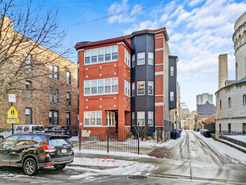 Primary Photo Of 2525 N Orchard St, Chicago Apartments For Sale