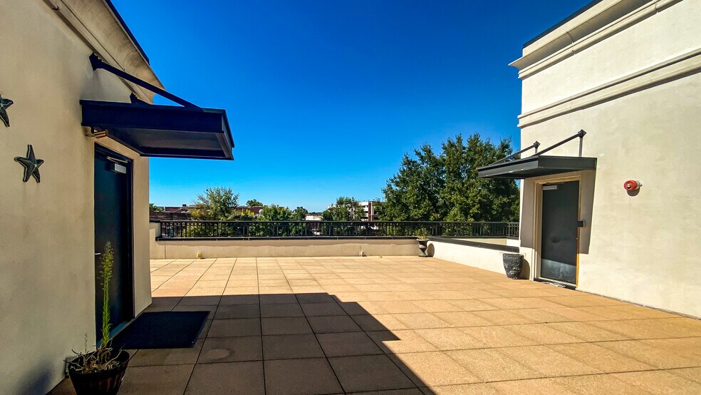 More Photos Of 823 Broad St, Augusta Office For Lease