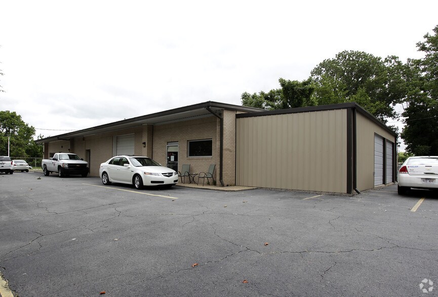 More Photos Of 208 Beech St, North Little Rock Office For Sale