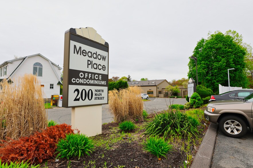 More Photos Of 200 N Main St, East Longmeadow Loft Creative Space For Lease